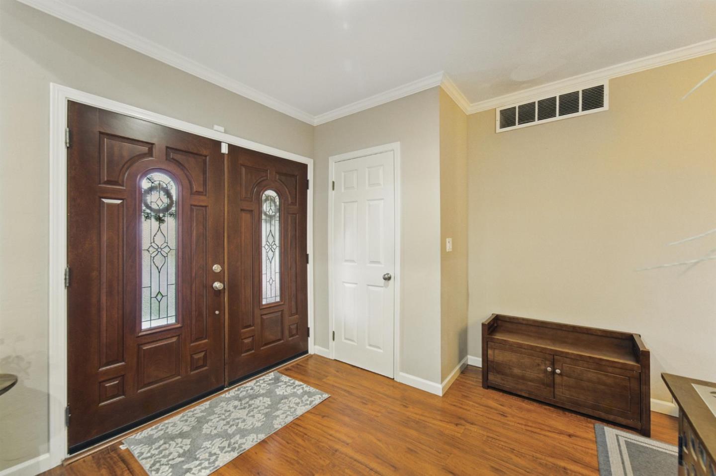 Detail Gallery Image 5 of 59 For 3821 Abbey Ct, Campbell,  CA 95008 - 4 Beds | 2/1 Baths