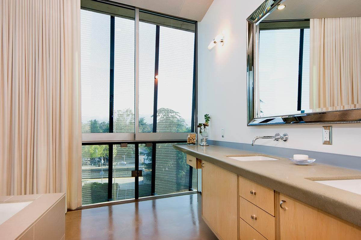 Detail Gallery Image 21 of 37 For 102 University Ave 3a 3b 3c,  Palo Alto,  CA 94301 - 6 Beds | 7/2 Baths