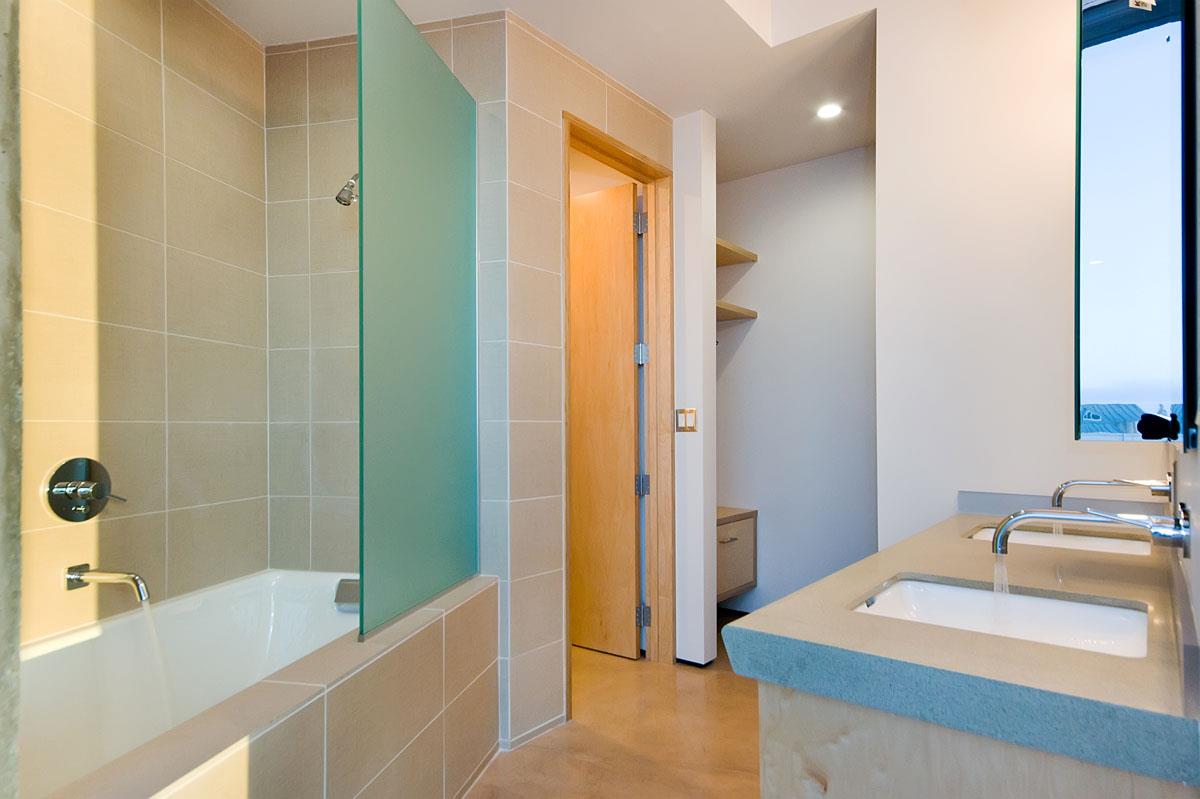 Detail Gallery Image 25 of 37 For 102 University Ave 3a 3b 3c,  Palo Alto,  CA 94301 - 6 Beds | 7/2 Baths