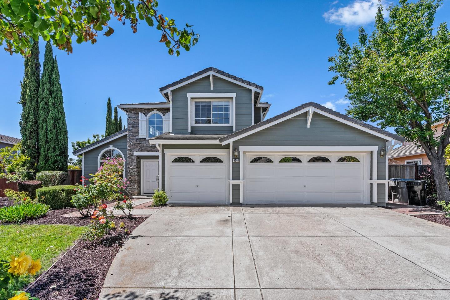 Detail Gallery Image 3 of 57 For 6261 Running Springs Rd, San Jose,  CA 95135 - 4 Beds | 3 Baths