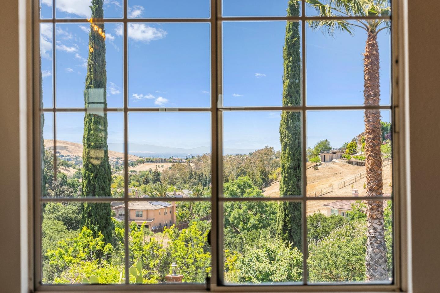 Detail Gallery Image 31 of 57 For 6261 Running Springs Rd, San Jose,  CA 95135 - 4 Beds | 3 Baths