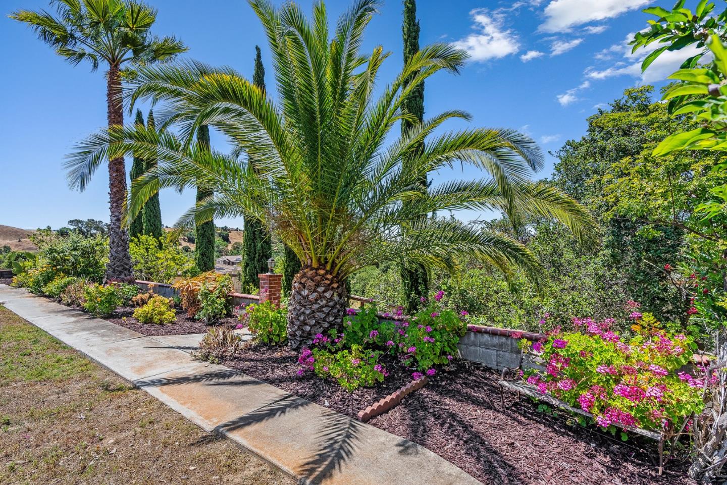 Detail Gallery Image 35 of 57 For 6261 Running Springs Rd, San Jose,  CA 95135 - 4 Beds | 3 Baths