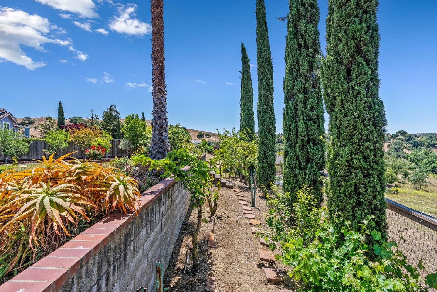 Detail Gallery Image 37 of 57 For 6261 Running Springs Rd, San Jose,  CA 95135 - 4 Beds | 3 Baths