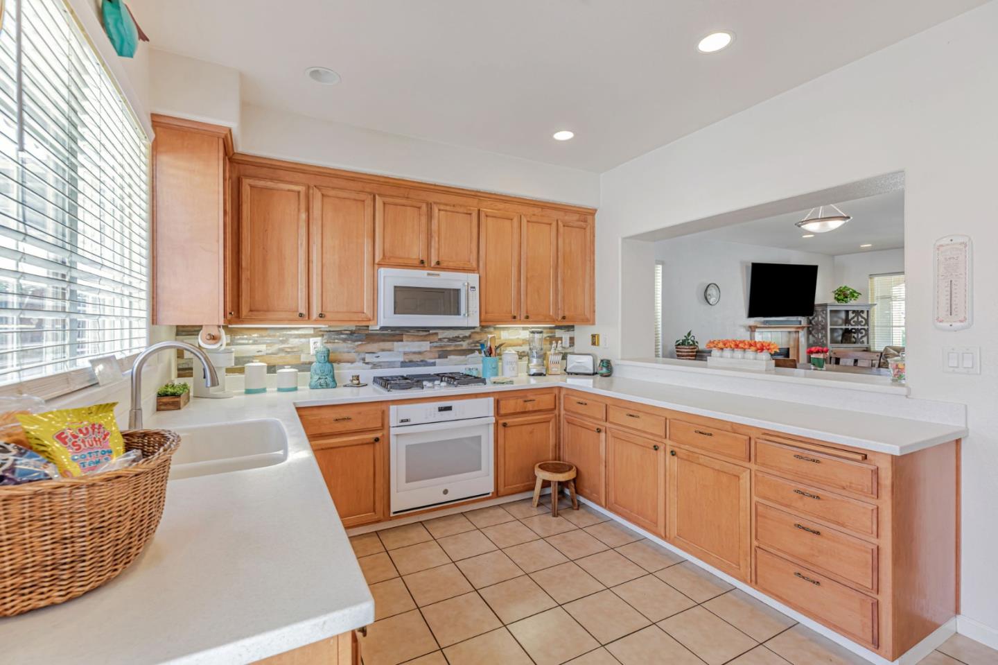 Detail Gallery Image 15 of 50 For 1315 Cypress Ct, Gilroy,  CA 95020 - 2 Beds | 2 Baths
