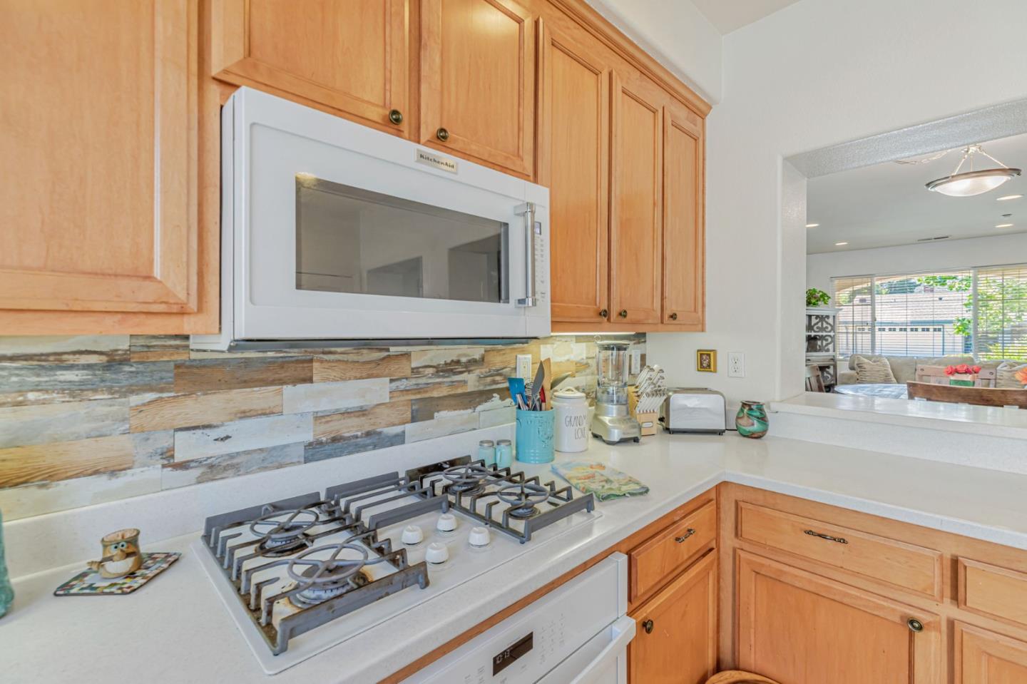 Detail Gallery Image 16 of 50 For 1315 Cypress Ct, Gilroy,  CA 95020 - 2 Beds | 2 Baths