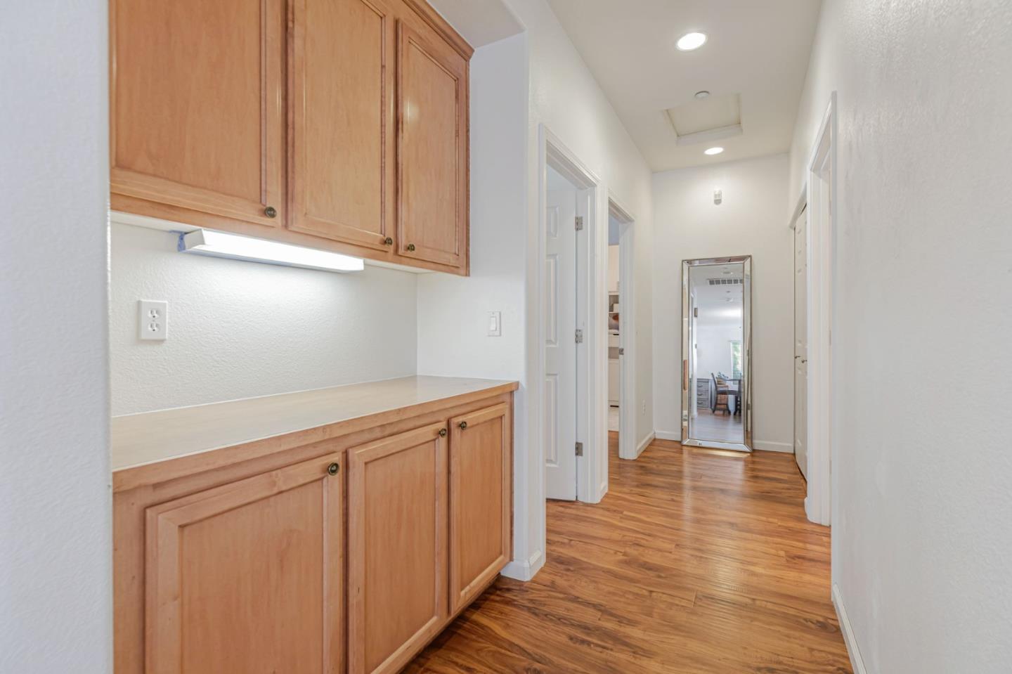 Detail Gallery Image 23 of 50 For 1315 Cypress Ct, Gilroy,  CA 95020 - 2 Beds | 2 Baths