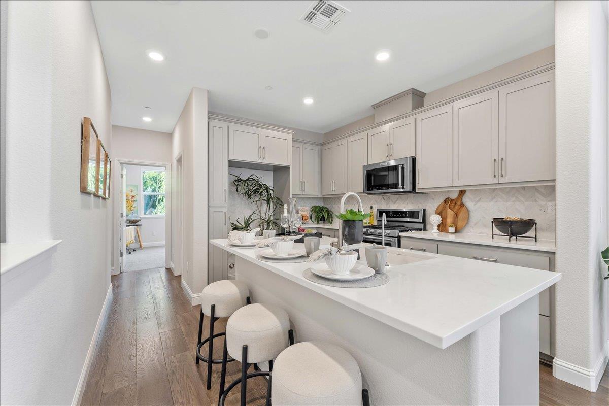 Detail Gallery Image 14 of 45 For 37342 Sequoia Rd, Fremont,  CA 94536 - 4 Beds | 4 Baths