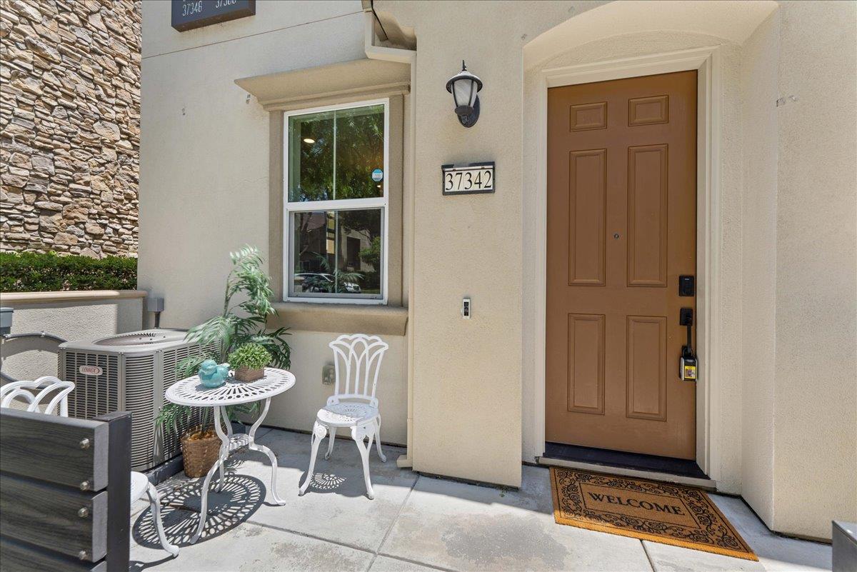 Detail Gallery Image 2 of 45 For 37342 Sequoia Rd, Fremont,  CA 94536 - 4 Beds | 4 Baths