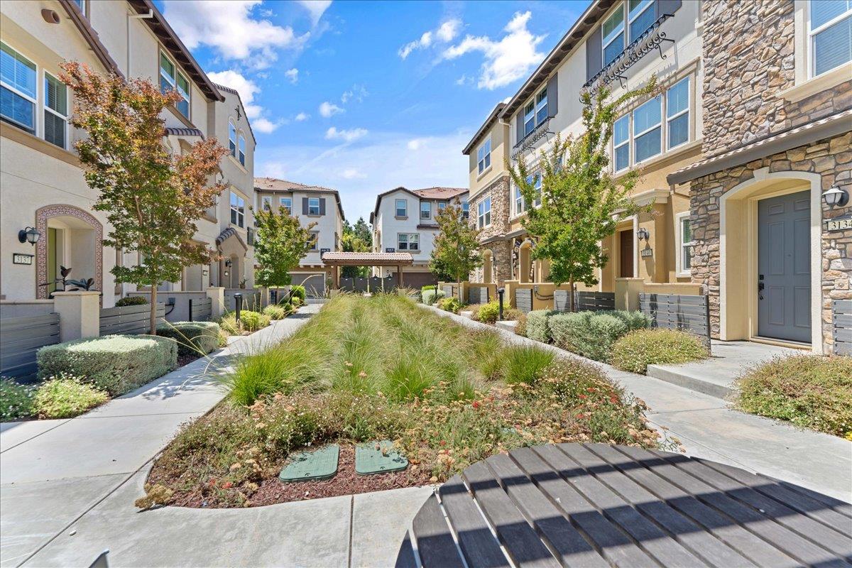Detail Gallery Image 35 of 45 For 37342 Sequoia Rd, Fremont,  CA 94536 - 4 Beds | 4 Baths