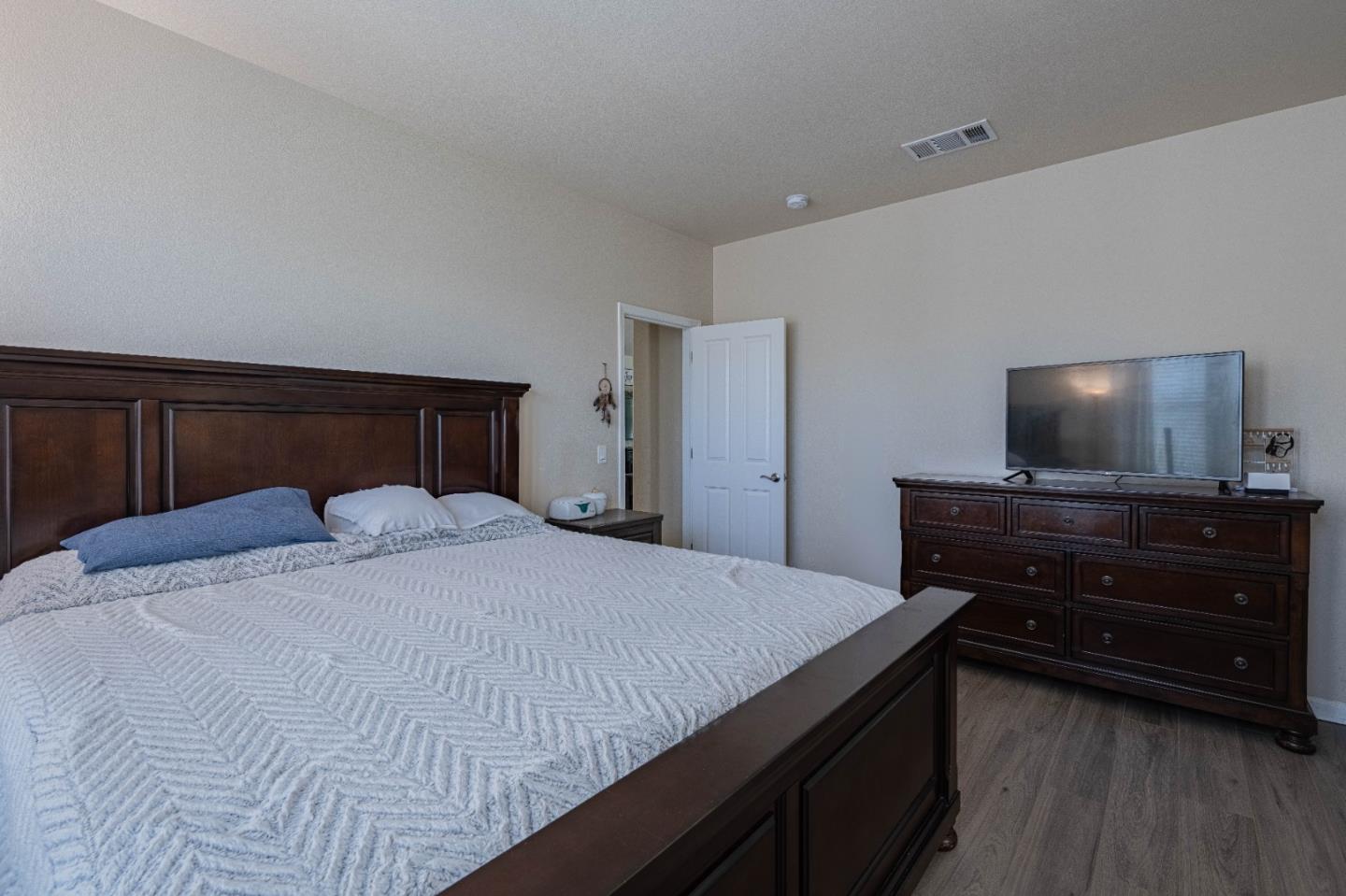 Detail Gallery Image 14 of 27 For 614 Brumwell St, King City,  CA 93930 - 4 Beds | 2 Baths