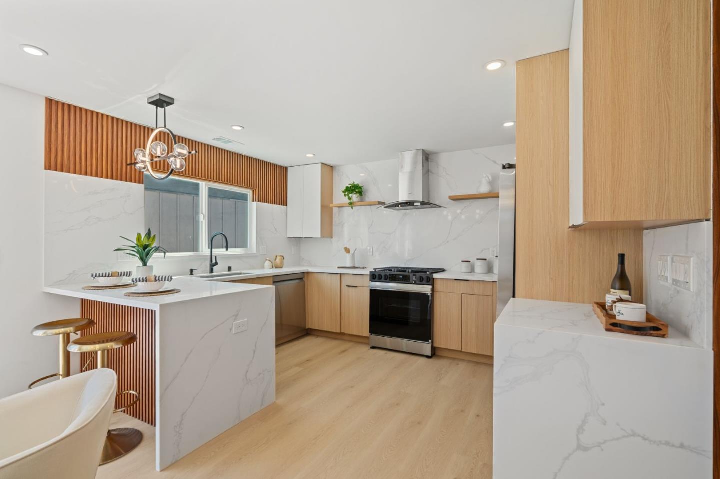 Detail Gallery Image 15 of 38 For 1868 Bagpipe Way, San Jose,  CA 95121 - 4 Beds | 2 Baths