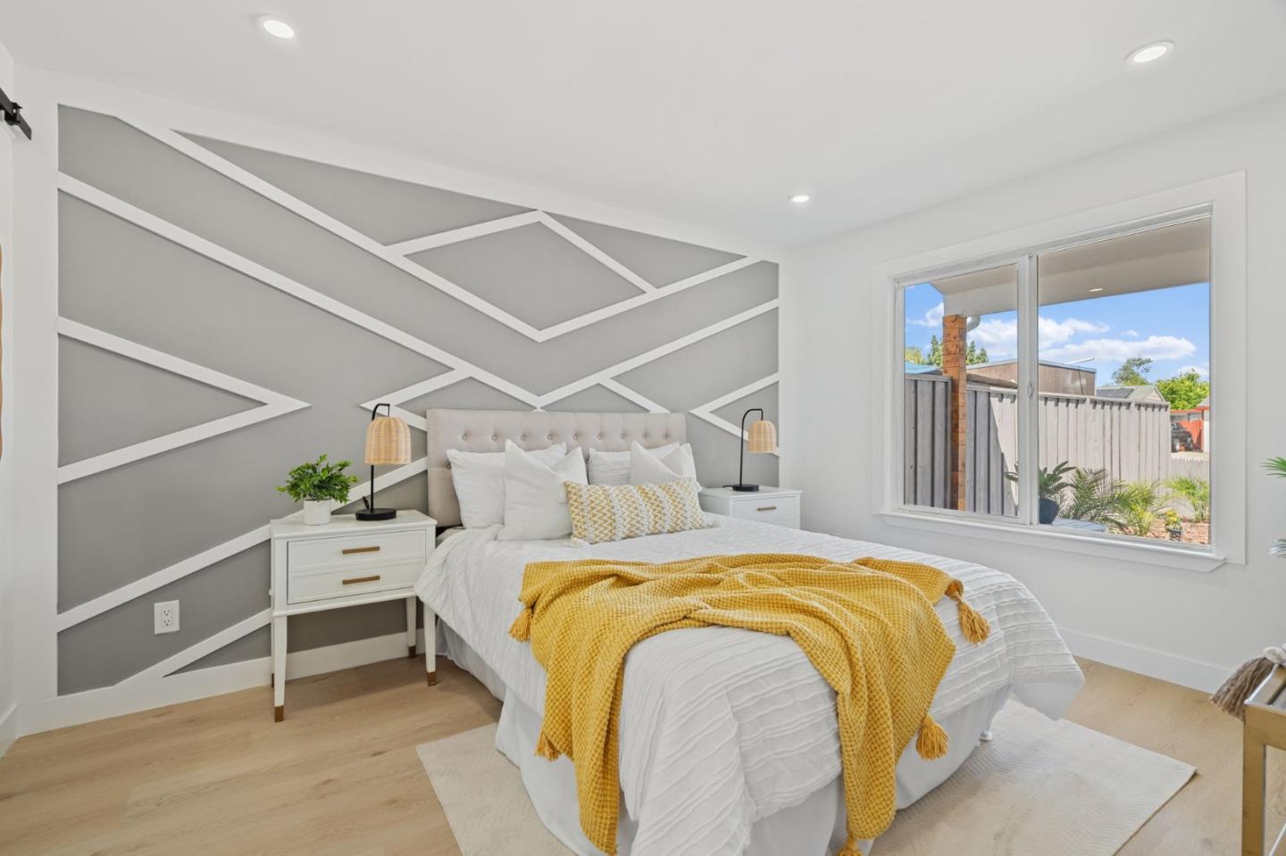Detail Gallery Image 20 of 38 For 1868 Bagpipe Way, San Jose,  CA 95121 - 4 Beds | 2 Baths