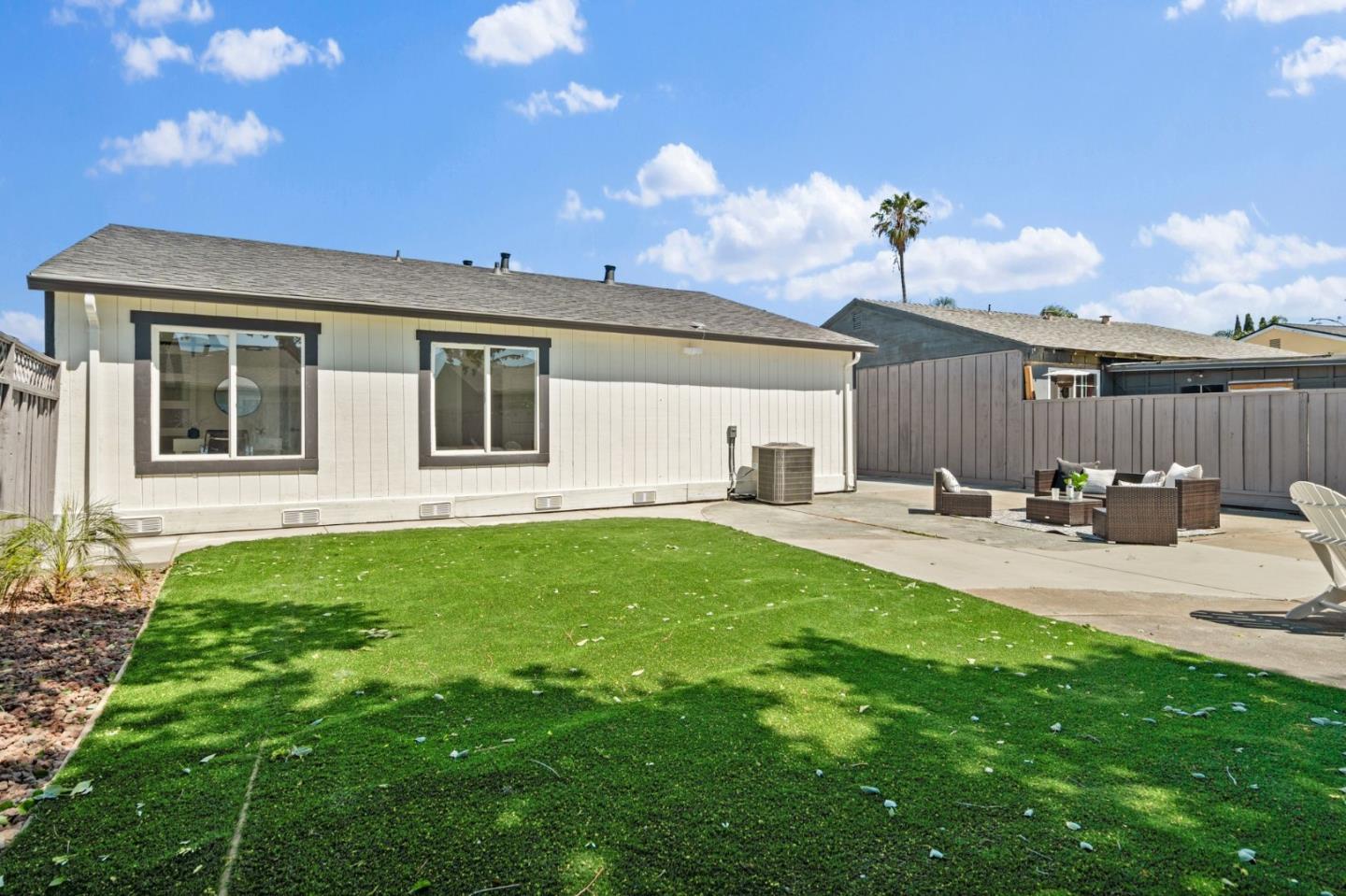 Detail Gallery Image 33 of 38 For 1868 Bagpipe Way, San Jose,  CA 95121 - 4 Beds | 2 Baths