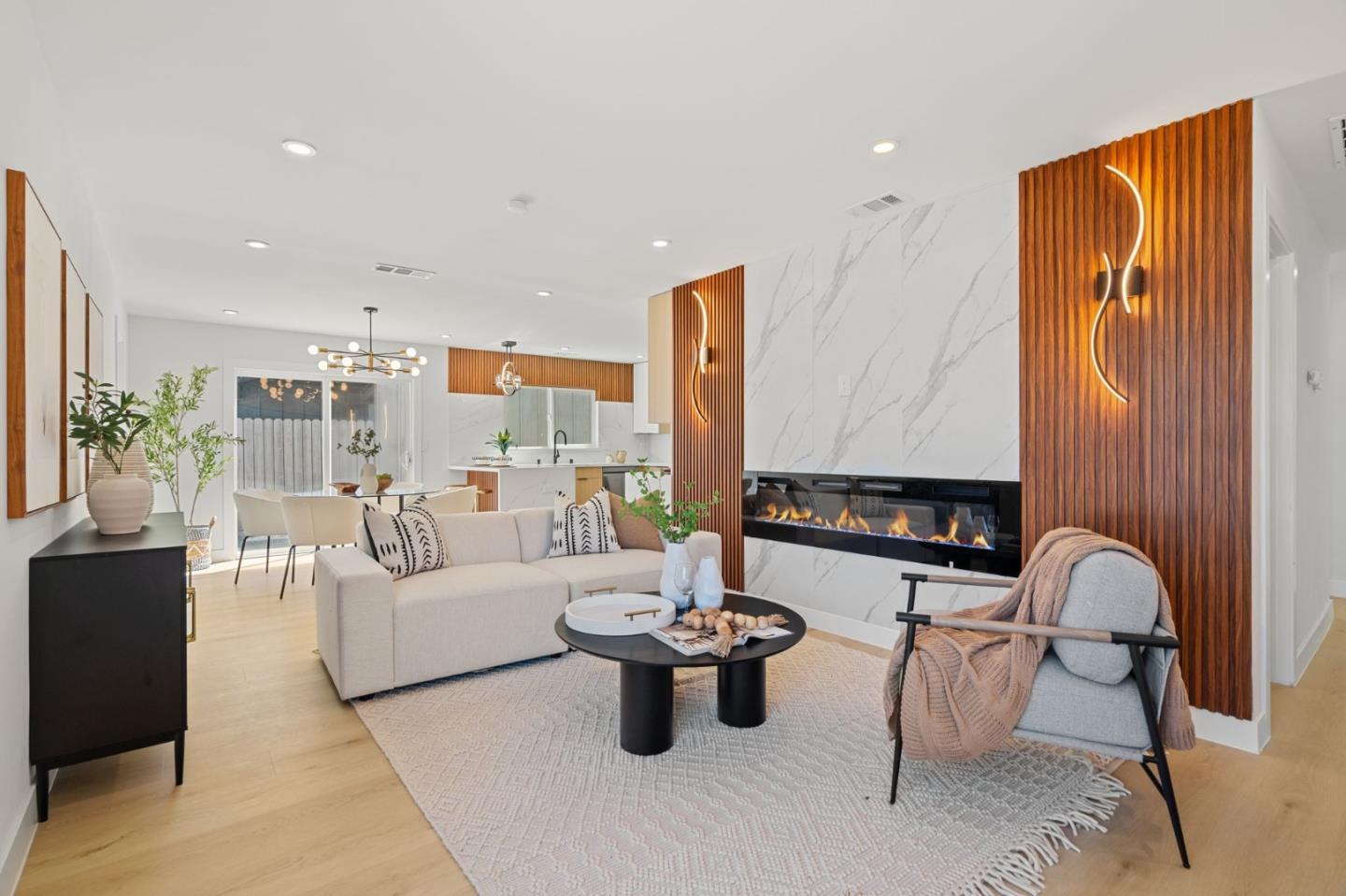 Detail Gallery Image 6 of 38 For 1868 Bagpipe Way, San Jose,  CA 95121 - 4 Beds | 2 Baths