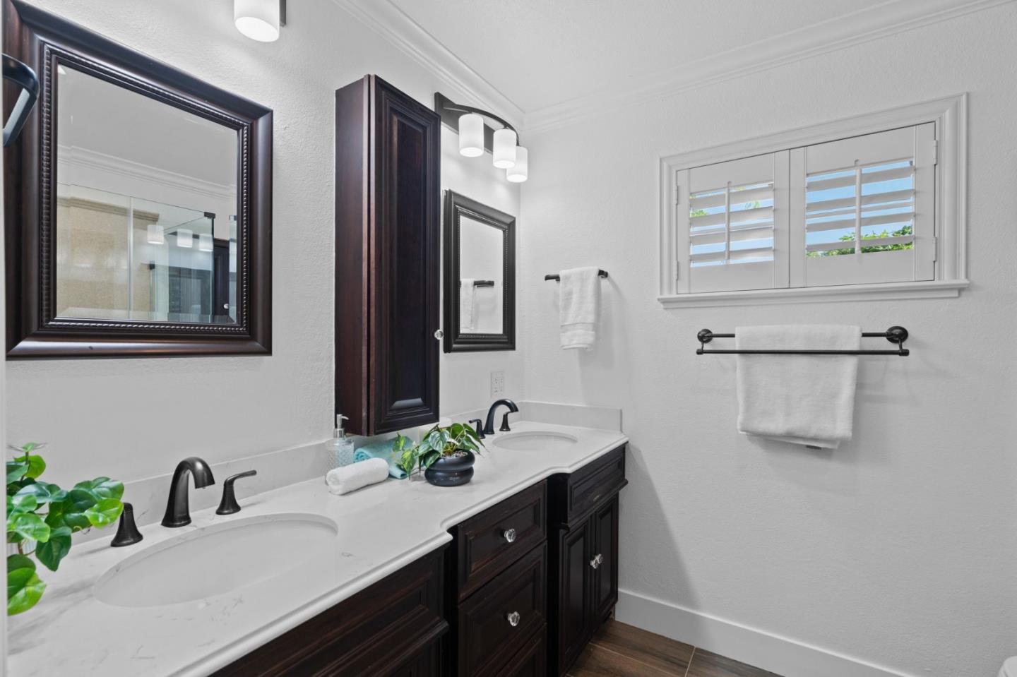 Detail Gallery Image 15 of 33 For 5749 San Lorenzo Dr, San Jose,  CA 95123 - 3 Beds | 2 Baths