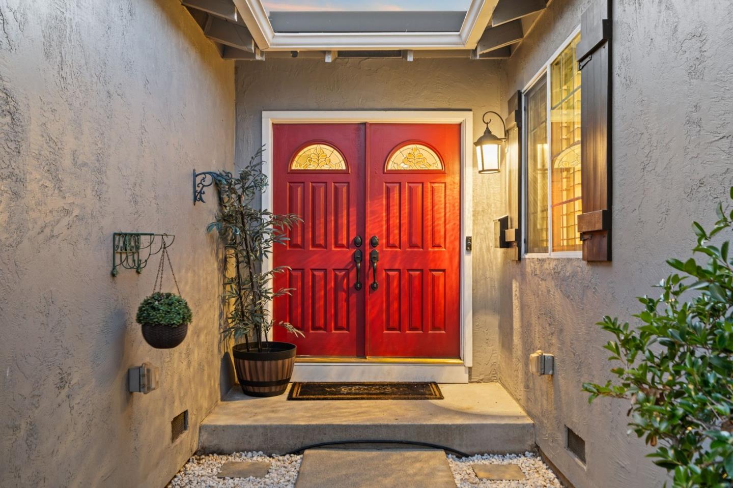 Detail Gallery Image 2 of 33 For 5749 San Lorenzo Dr, San Jose,  CA 95123 - 3 Beds | 2 Baths