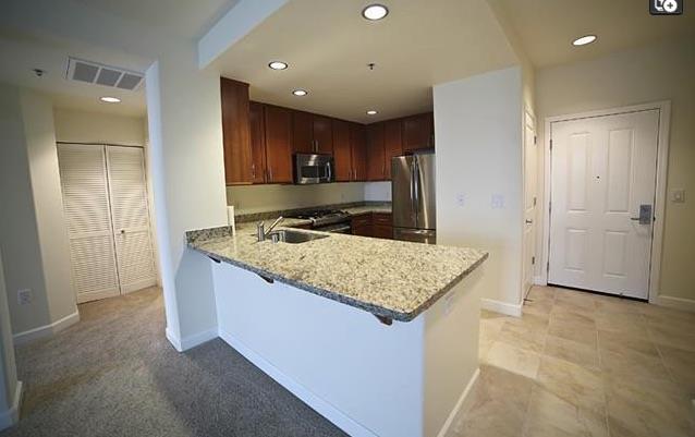 Detail Gallery Image 10 of 22 For 423 7th St #208,  Oakland,  CA 94607 - 2 Beds | 1 Baths