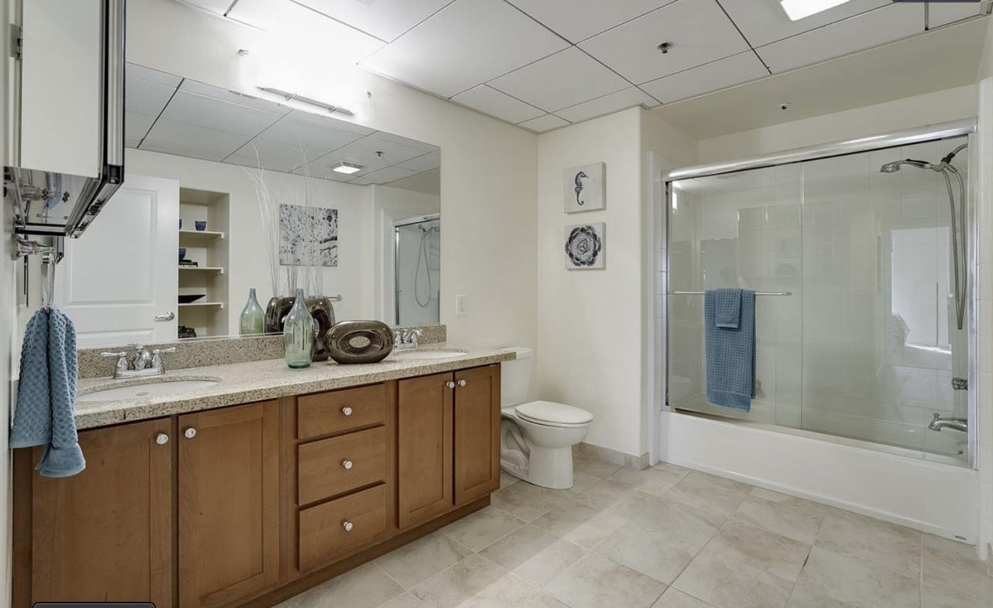 Detail Gallery Image 7 of 22 For 423 7th St #208,  Oakland,  CA 94607 - 2 Beds | 1 Baths
