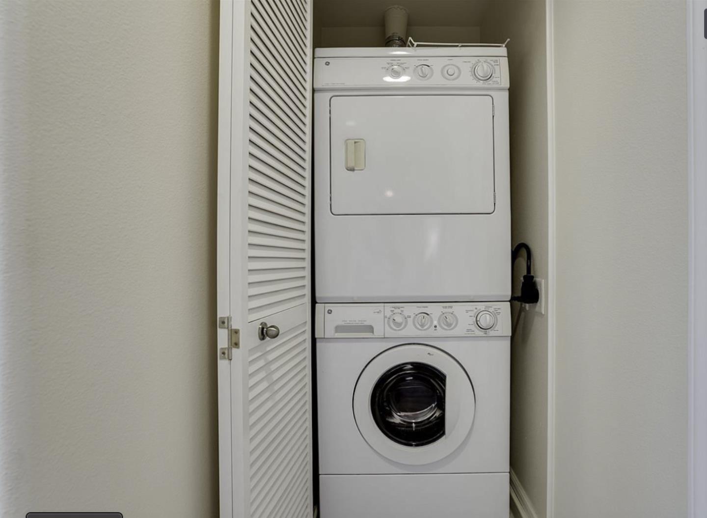 Detail Gallery Image 8 of 22 For 423 7th St #208,  Oakland,  CA 94607 - 2 Beds | 1 Baths