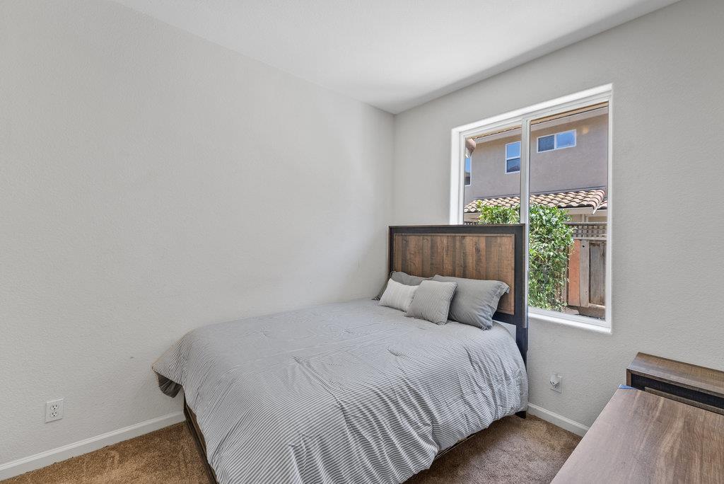 Detail Gallery Image 16 of 27 For 757 Roble St, Watsonville,  CA 95076 - 4 Beds | 2/1 Baths