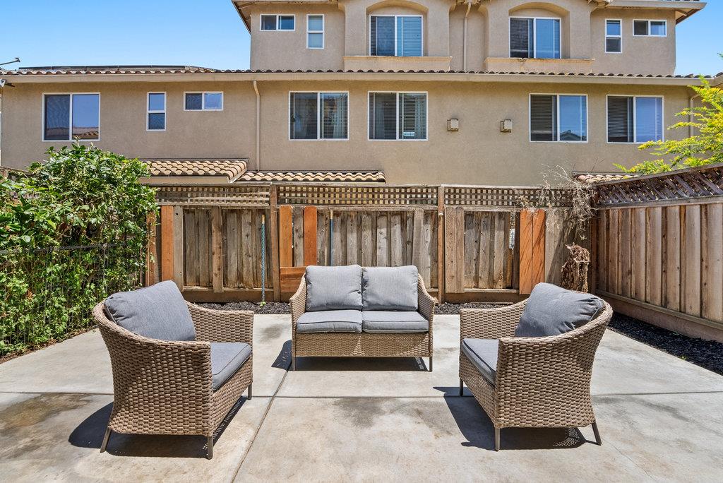 Detail Gallery Image 19 of 27 For 757 Roble St, Watsonville,  CA 95076 - 4 Beds | 2/1 Baths