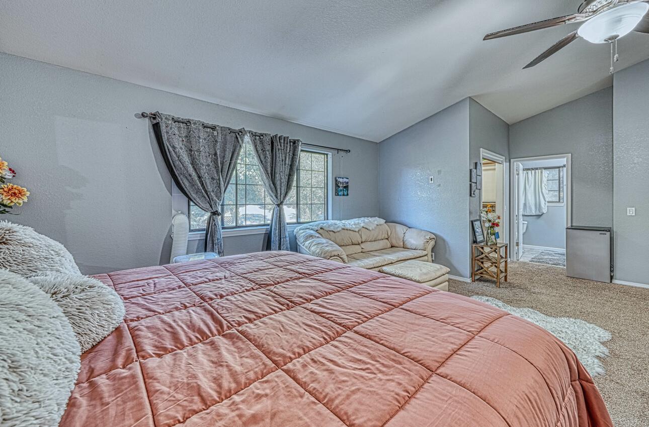 Detail Gallery Image 19 of 60 For 6640 Kim Ann Ln, Salinas,  CA 93907 - 4 Beds | 3 Baths