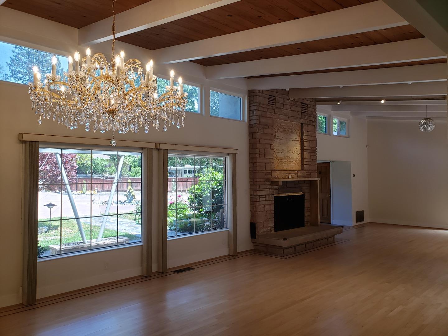 Detail Gallery Image 4 of 51 For 528 Moraga, Orinda,  CA 94563 - 3 Beds | 2/1 Baths