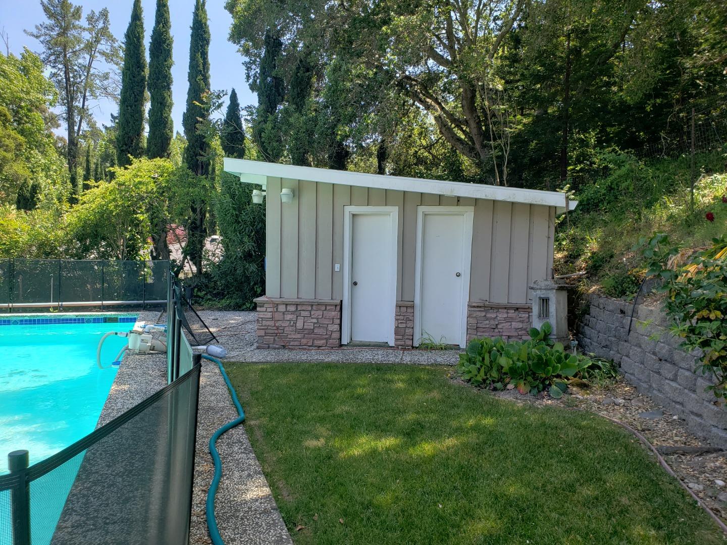 Detail Gallery Image 47 of 51 For 528 Moraga, Orinda,  CA 94563 - 3 Beds | 2/1 Baths
