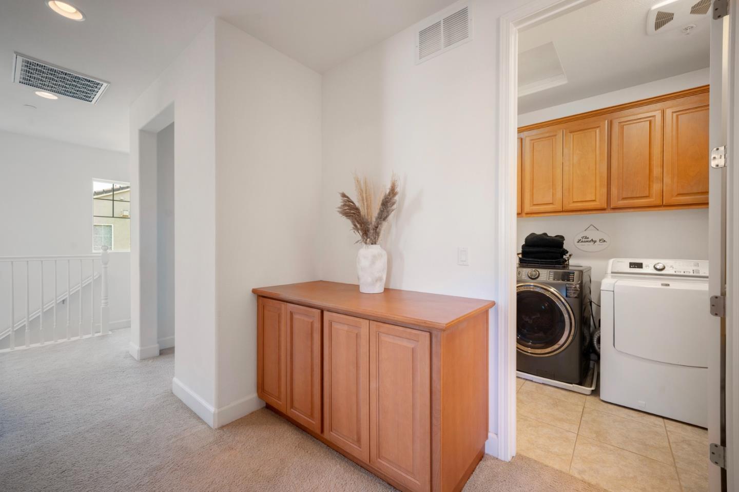 Detail Gallery Image 15 of 27 For 250 Robin Place, Gilroy,  CA 95020 - 3 Beds | 2/1 Baths