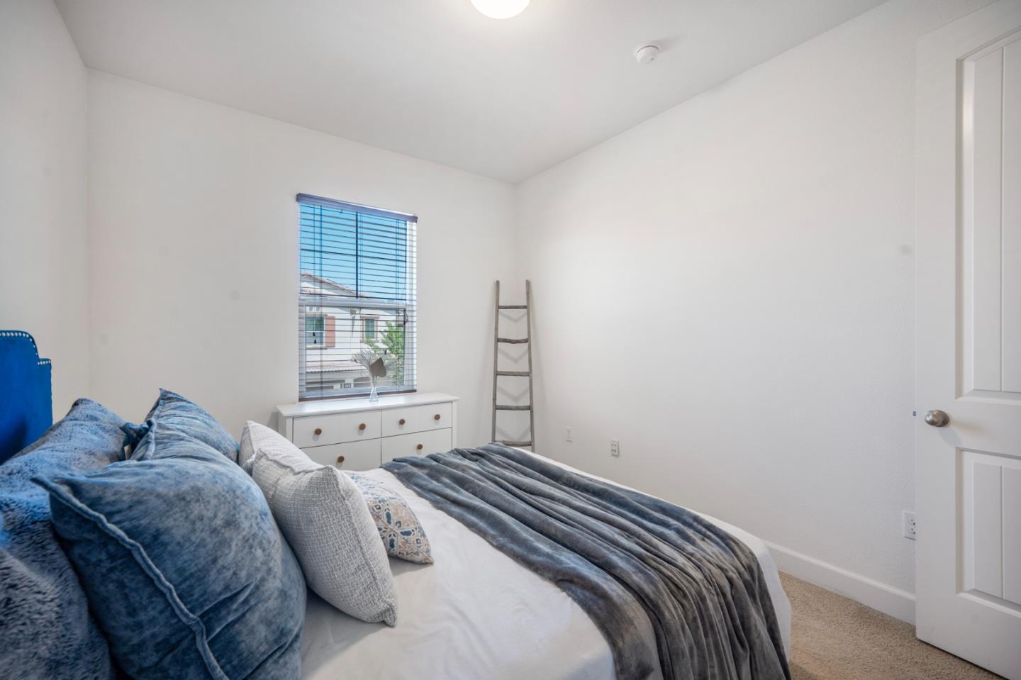 Detail Gallery Image 18 of 27 For 250 Robin Place, Gilroy,  CA 95020 - 3 Beds | 2/1 Baths