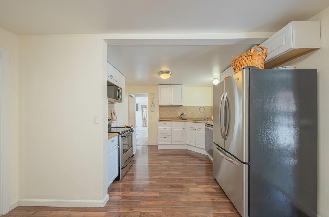 Detail Gallery Image 10 of 43 For 489 Paradise Rd, Salinas,  CA 93907 - 2 Beds | 2 Baths
