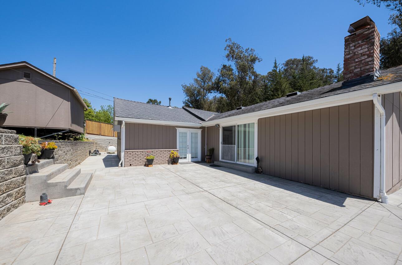 Detail Gallery Image 8 of 43 For 489 Paradise Rd, Salinas,  CA 93907 - 2 Beds | 2 Baths