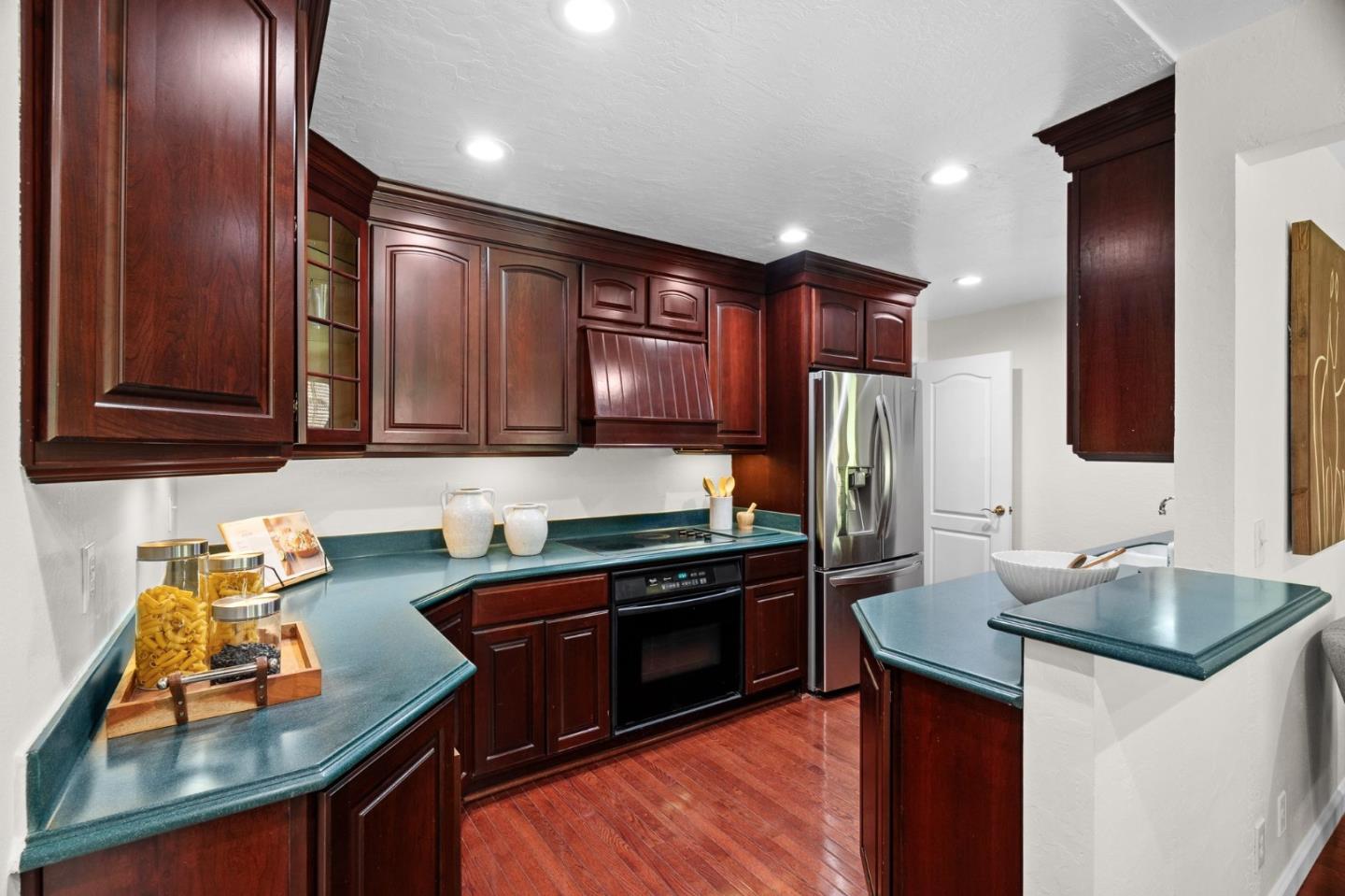 Detail Gallery Image 14 of 49 For 20780 4th St #7,  Saratoga,  CA 95070 - 2 Beds | 2 Baths
