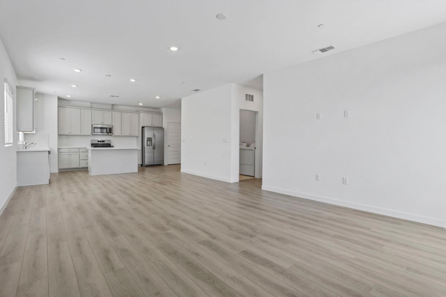 Detail Gallery Image 21 of 39 For 7200 Robins Cove Dr, Stockton,  CA 95219 - 3 Beds | 2 Baths