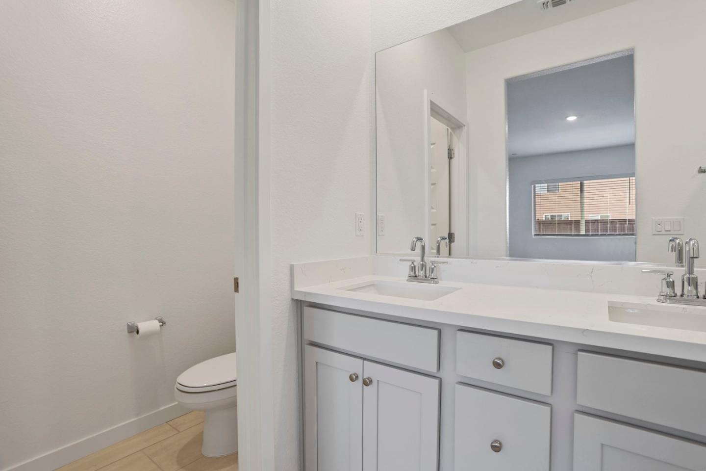 Detail Gallery Image 30 of 39 For 7200 Robins Cove Dr, Stockton,  CA 95219 - 3 Beds | 2 Baths