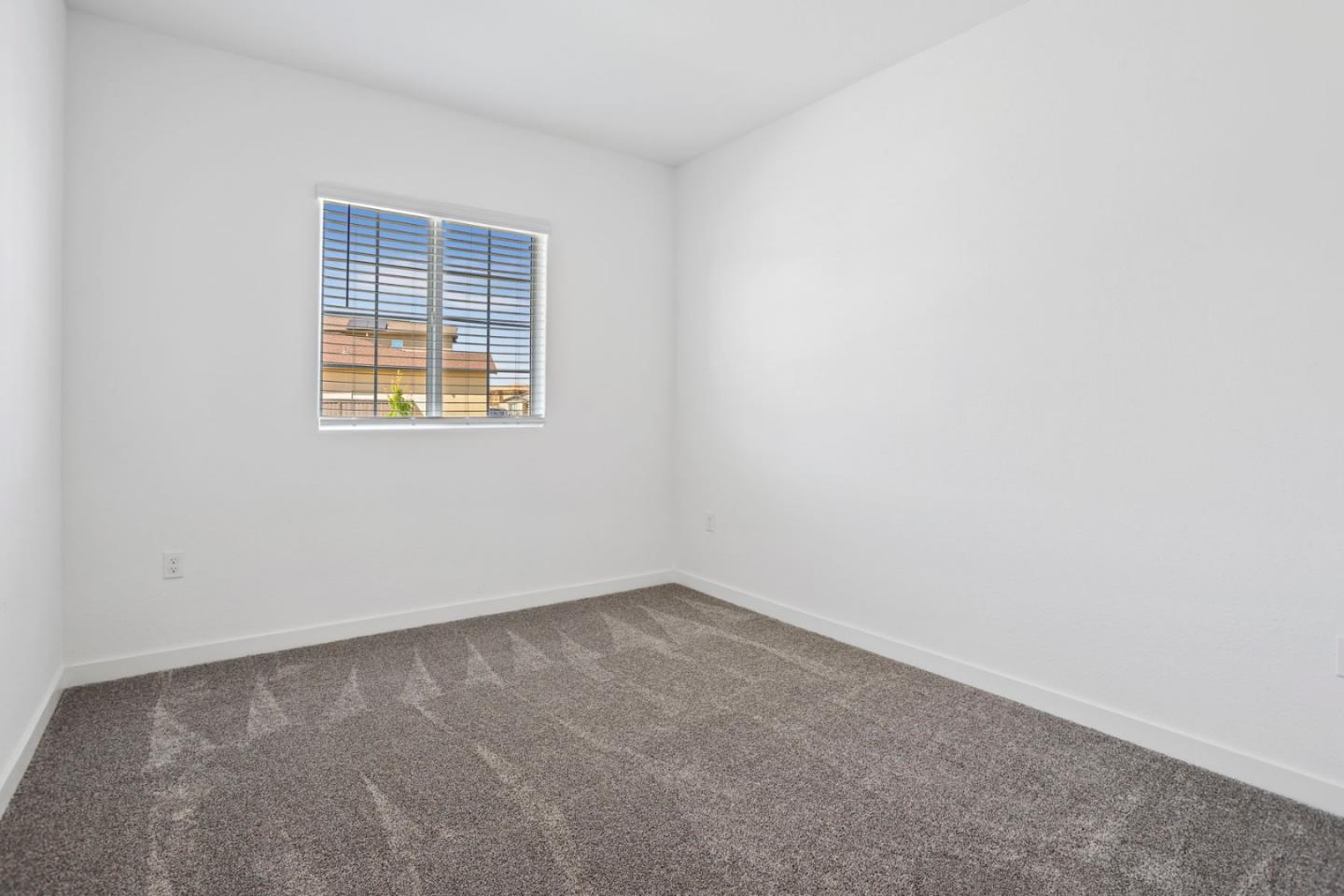 Detail Gallery Image 6 of 39 For 7200 Robins Cove Dr, Stockton,  CA 95219 - 3 Beds | 2 Baths