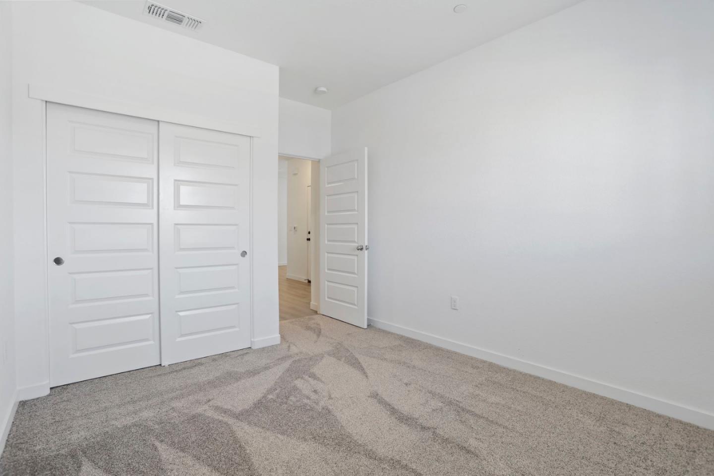 Detail Gallery Image 7 of 39 For 7200 Robins Cove Dr, Stockton,  CA 95219 - 3 Beds | 2 Baths