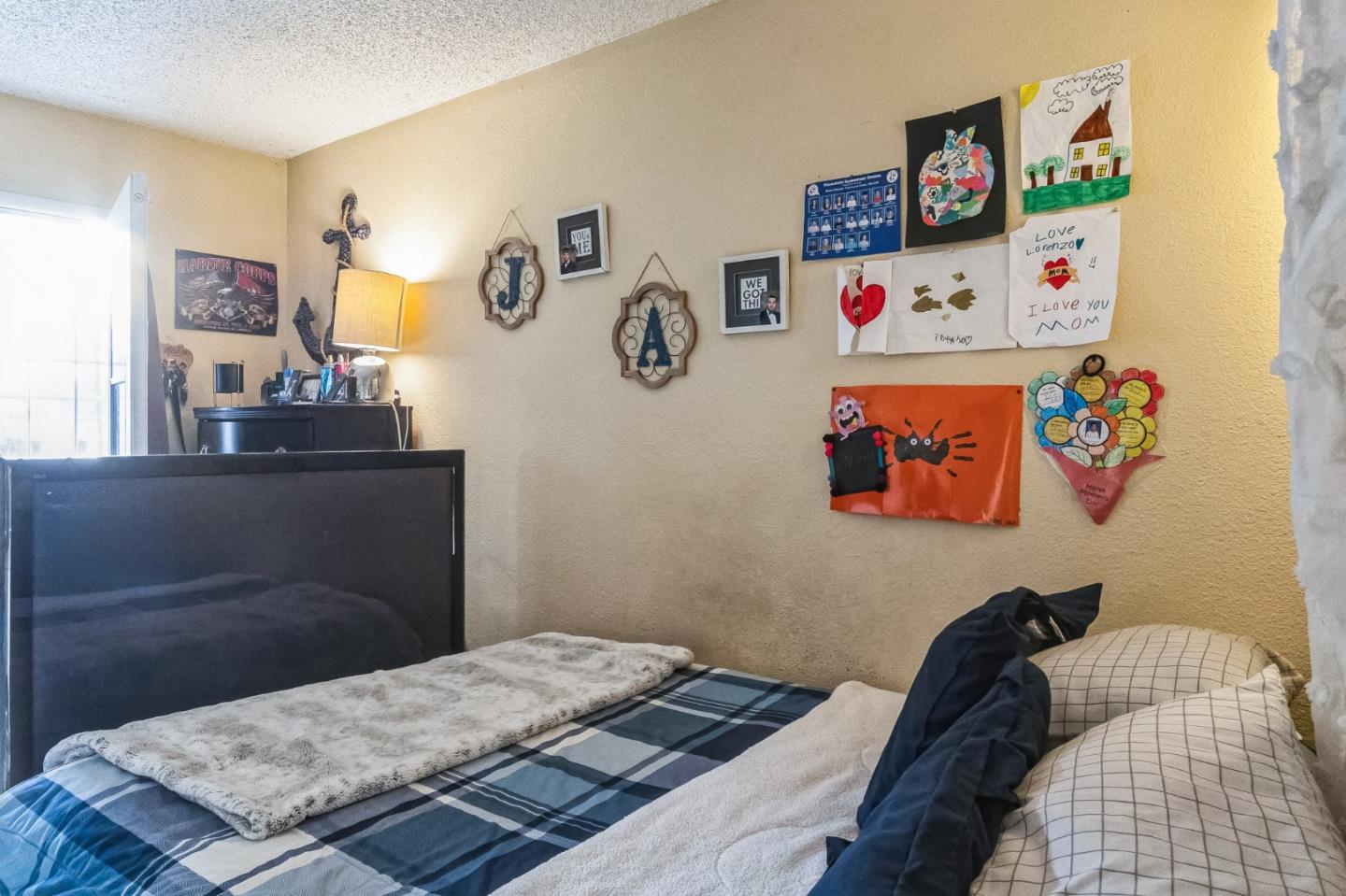 Detail Gallery Image 11 of 14 For 708 Sequoia Blvd, Tracy,  CA 95376 - 2 Beds | 1 Baths