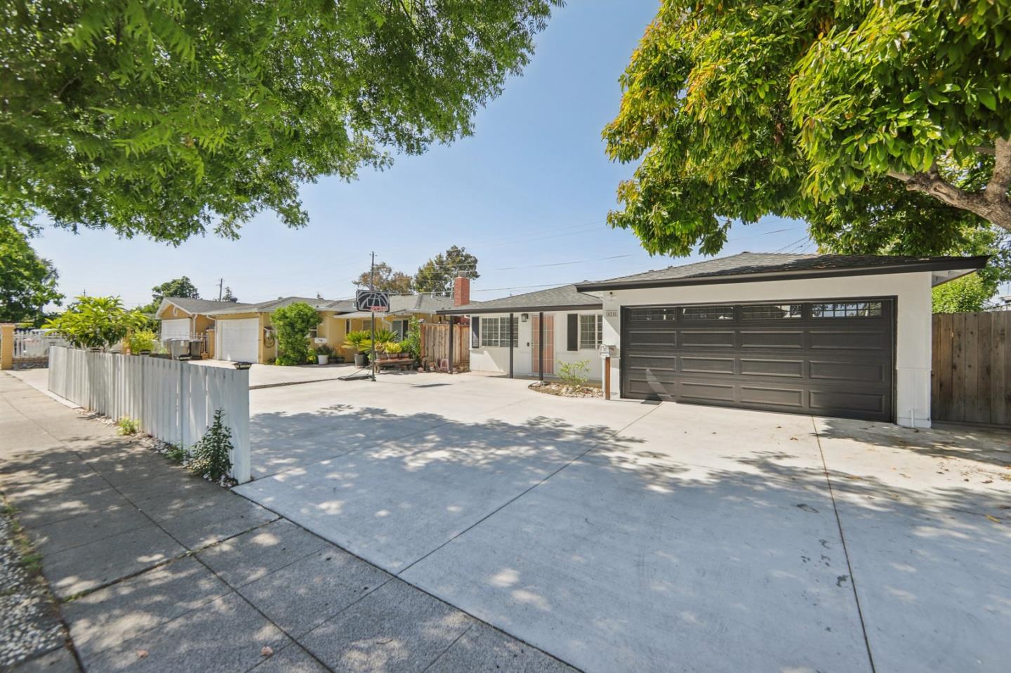 Detail Gallery Image 27 of 35 For 471 Serenade Way, San Jose,  CA 95111 - 3 Beds | 2 Baths