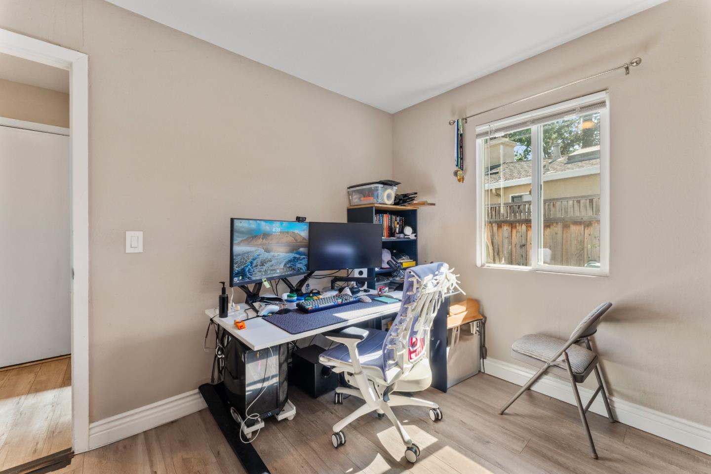 Detail Gallery Image 18 of 62 For 4 Athlone Way, Menlo Park,  CA 94025 - 3 Beds | 4 Baths