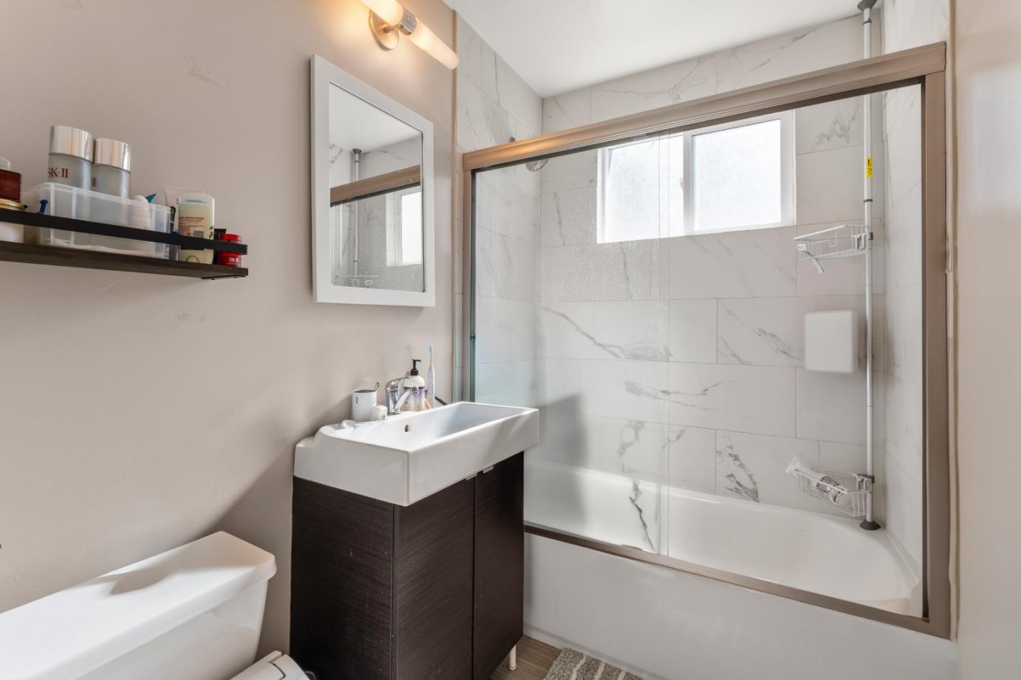 Detail Gallery Image 20 of 62 For 4 Athlone Way, Menlo Park,  CA 94025 - 3 Beds | 4 Baths