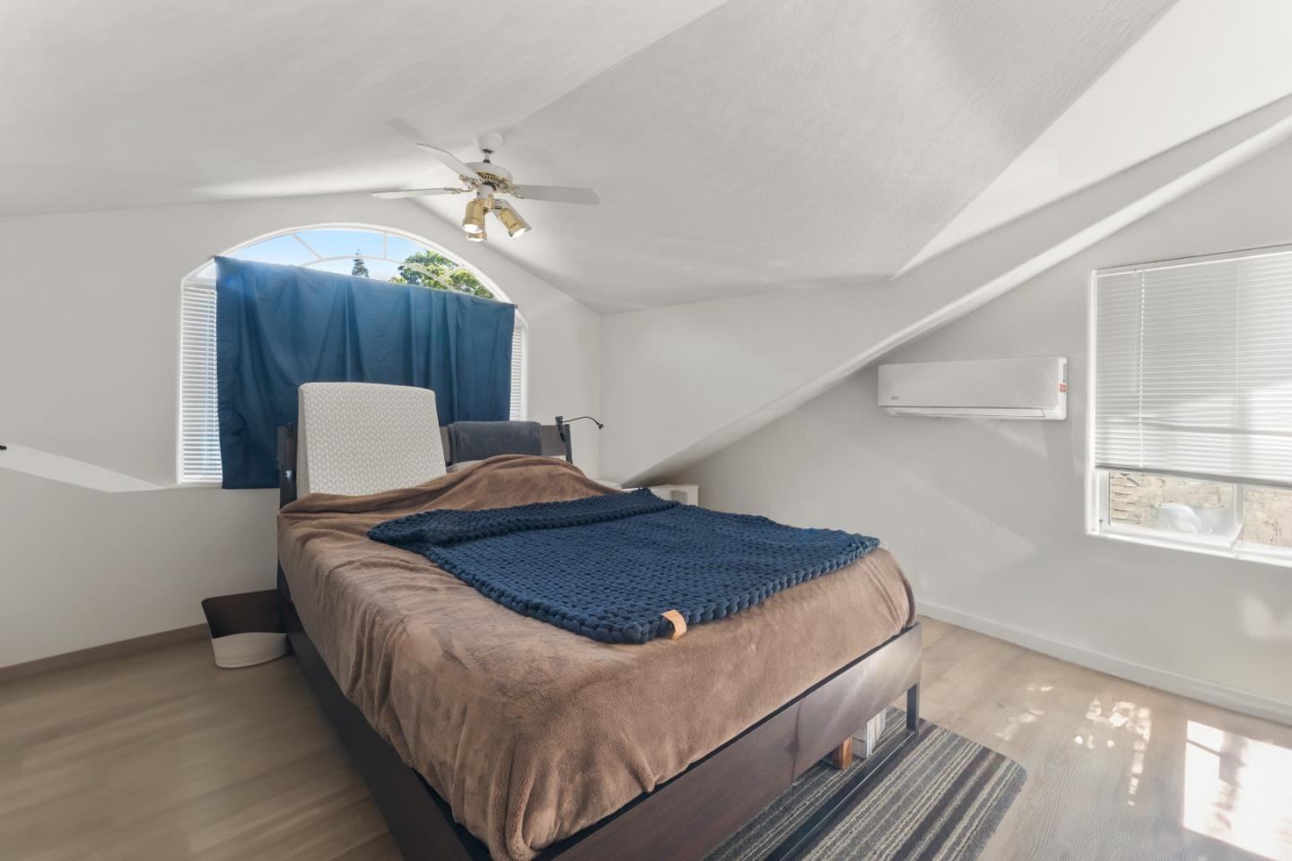 Detail Gallery Image 47 of 62 For 4 Athlone Way, Menlo Park,  CA 94025 - 3 Beds | 4 Baths