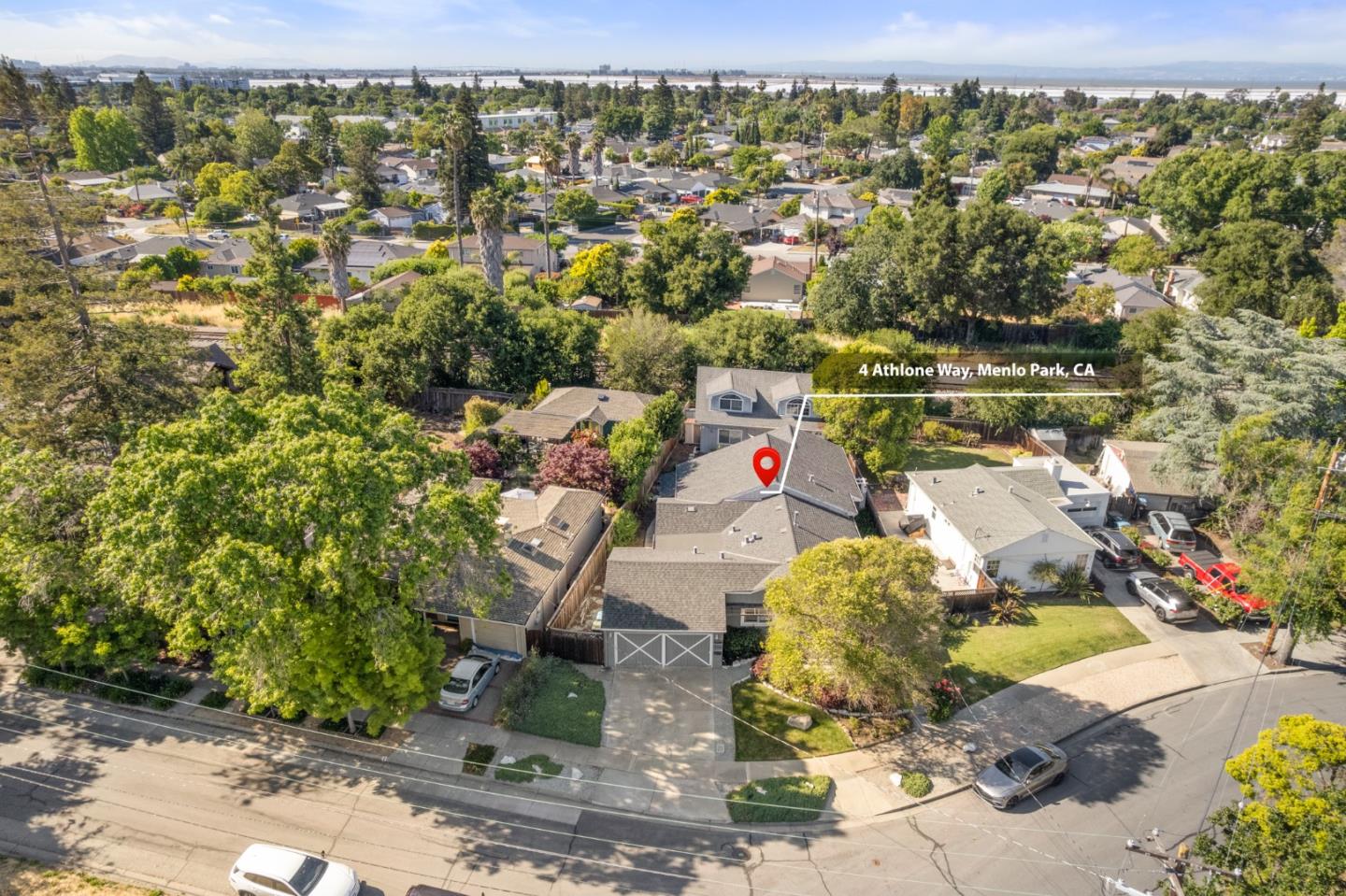 Detail Gallery Image 56 of 62 For 4 Athlone Way, Menlo Park,  CA 94025 - 3 Beds | 4 Baths