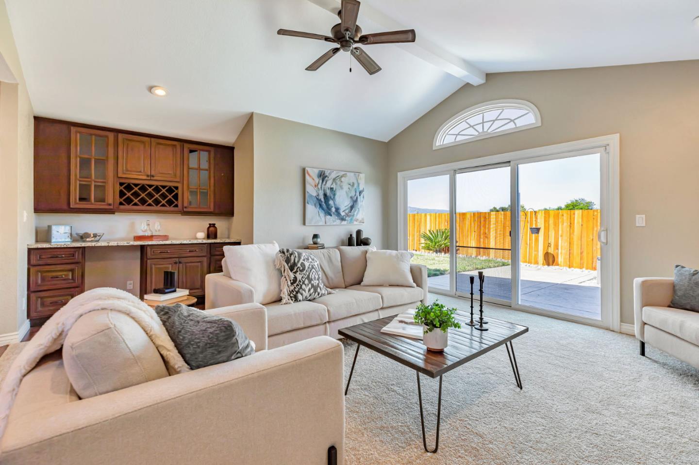 Detail Gallery Image 15 of 43 For 1650 Bella Vista Dr, Hollister,  CA 95023 - 3 Beds | 2 Baths