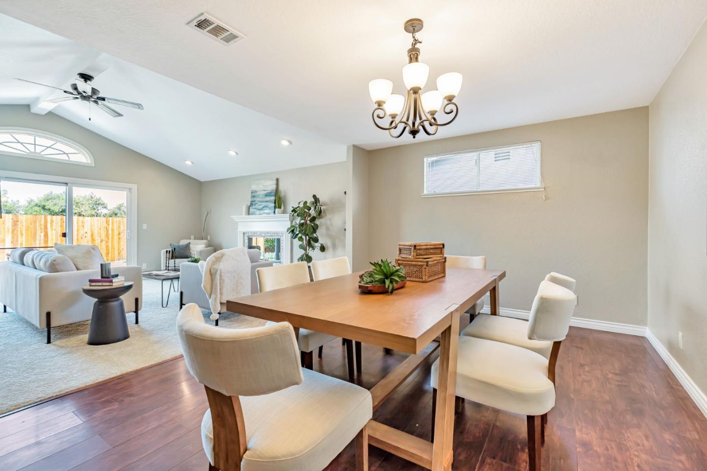 Detail Gallery Image 20 of 43 For 1650 Bella Vista Dr, Hollister,  CA 95023 - 3 Beds | 2 Baths