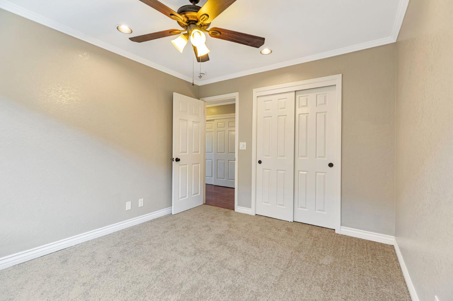 Detail Gallery Image 36 of 43 For 1650 Bella Vista Dr, Hollister,  CA 95023 - 3 Beds | 2 Baths