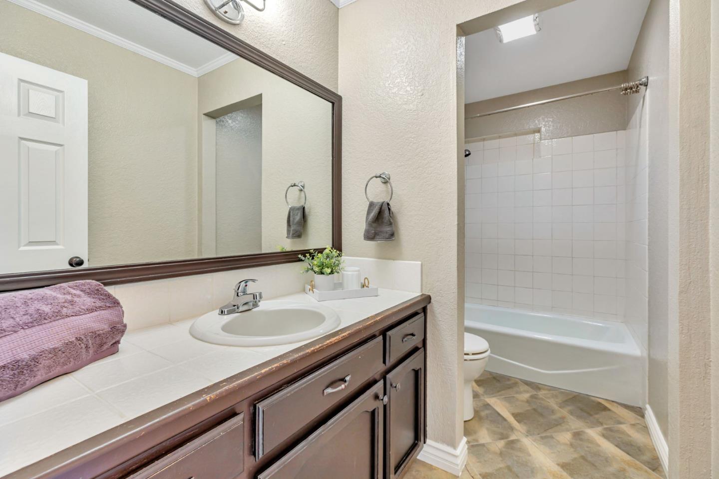 Detail Gallery Image 42 of 43 For 1650 Bella Vista Dr, Hollister,  CA 95023 - 3 Beds | 2 Baths