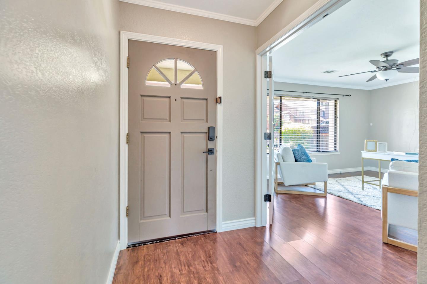 Detail Gallery Image 6 of 43 For 1650 Bella Vista Dr, Hollister,  CA 95023 - 3 Beds | 2 Baths