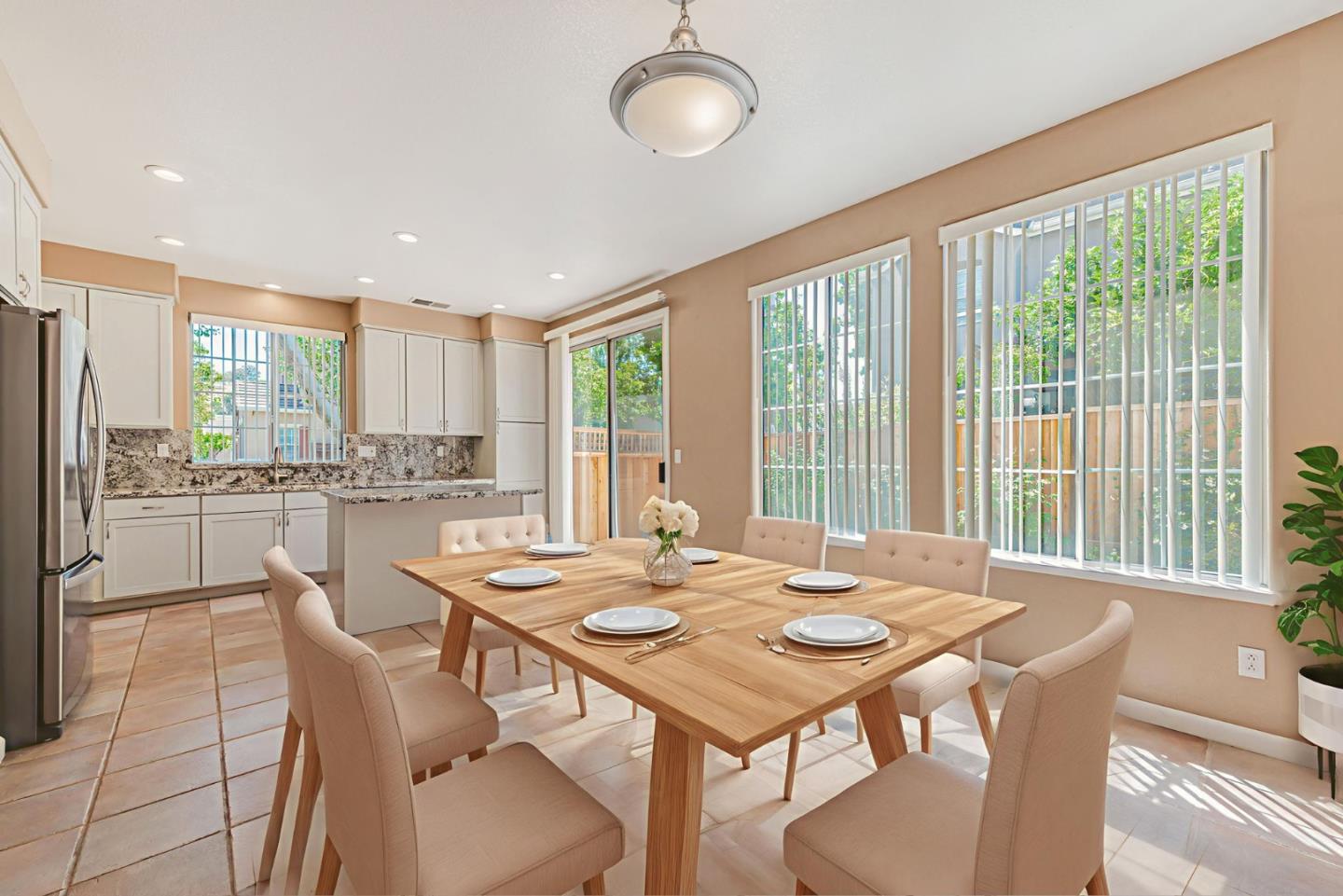 Detail Gallery Image 12 of 54 For 2829 Rubino Cir, San Jose,  CA 95125 - 4 Beds | 2/1 Baths