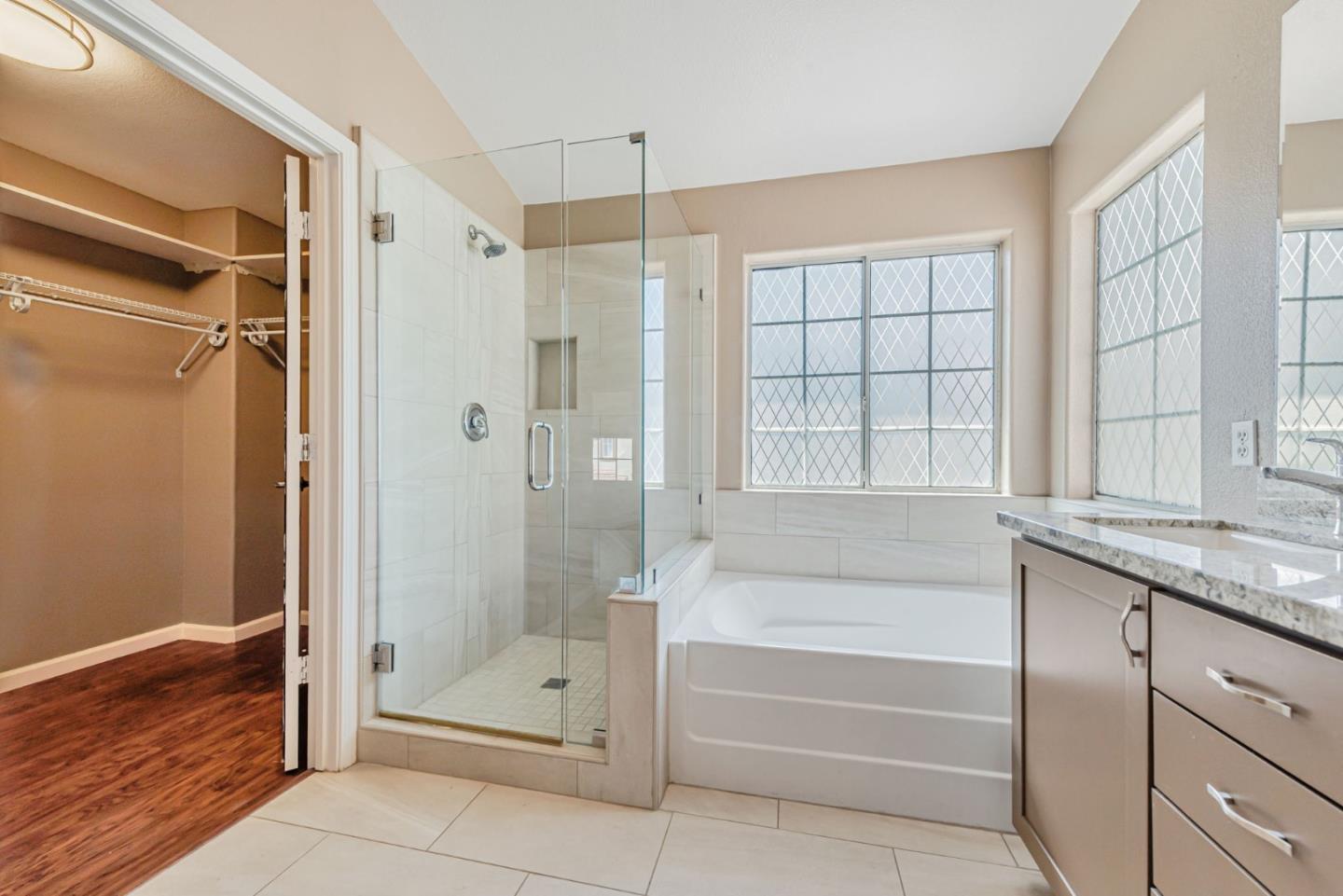 Detail Gallery Image 42 of 54 For 2829 Rubino Cir, San Jose,  CA 95125 - 4 Beds | 2/1 Baths